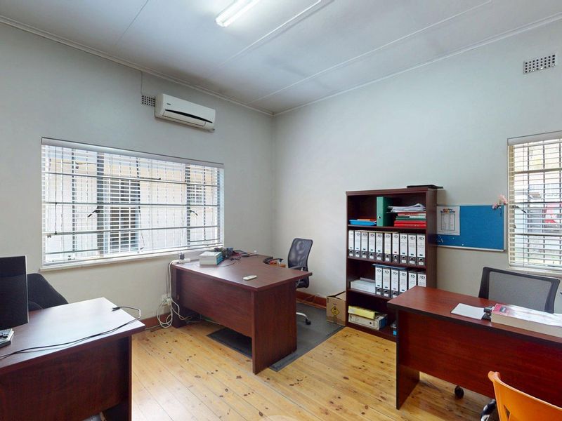 Rare 3541 sqm Investment. Endless Versatile possibilities. - Photo 10