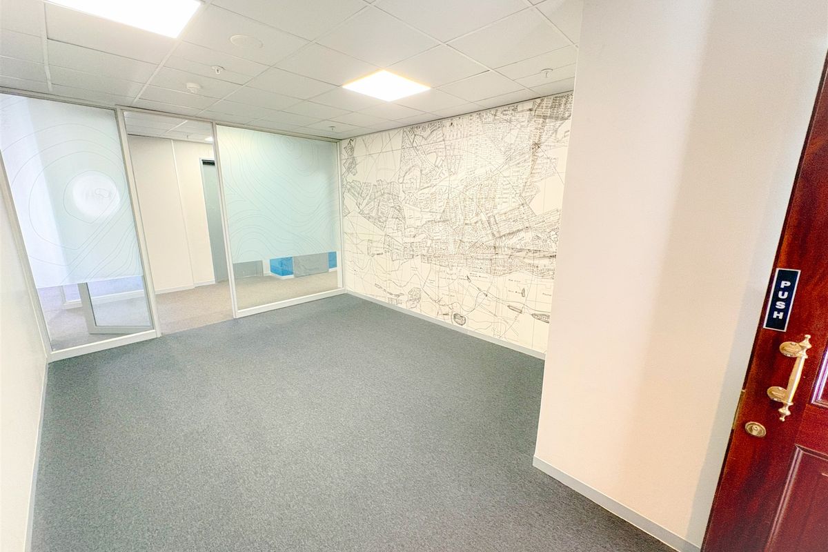 Office space to let - Photo 4