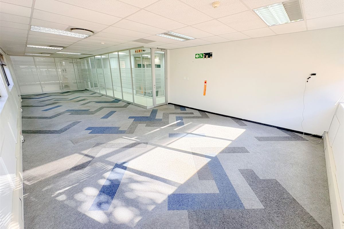 Office space to let - Photo 3