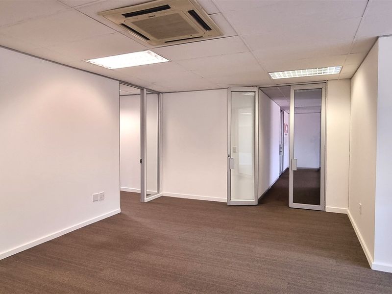 Office space to let in Kildrummy Office Park - Photo 5