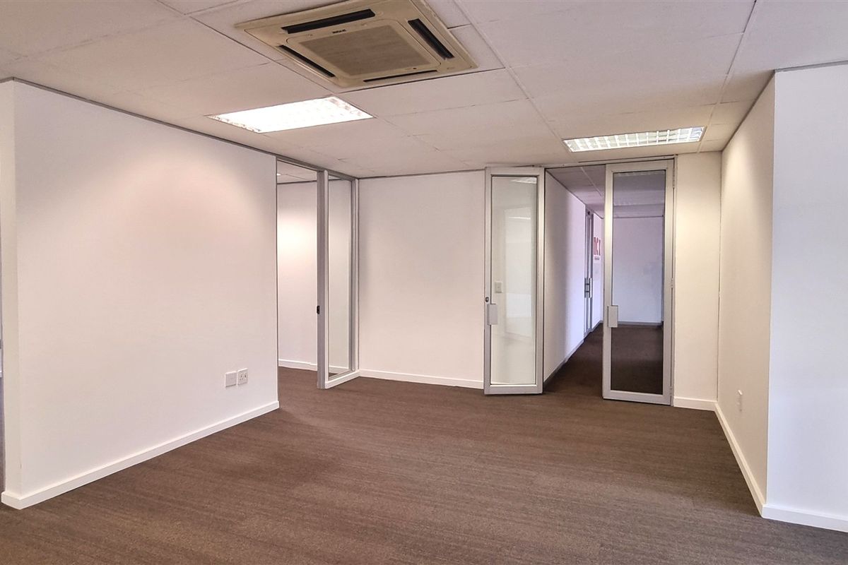Office space to let in Kildrummy Office Park - Photo 5