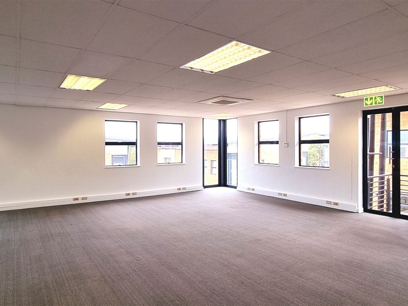Office space to let in Kildrummy Office Park - Photo 10
