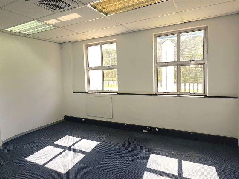 Office space to let in 66 Peter Place - Photo 7