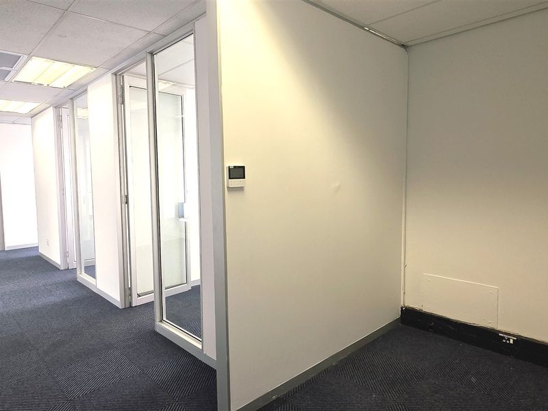 Office space to let in 66 Peter Place - Photo 4
