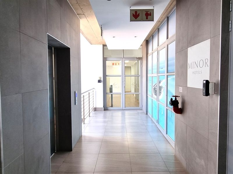 Stunning Office Space for Sale in Peter Place - Photo 2