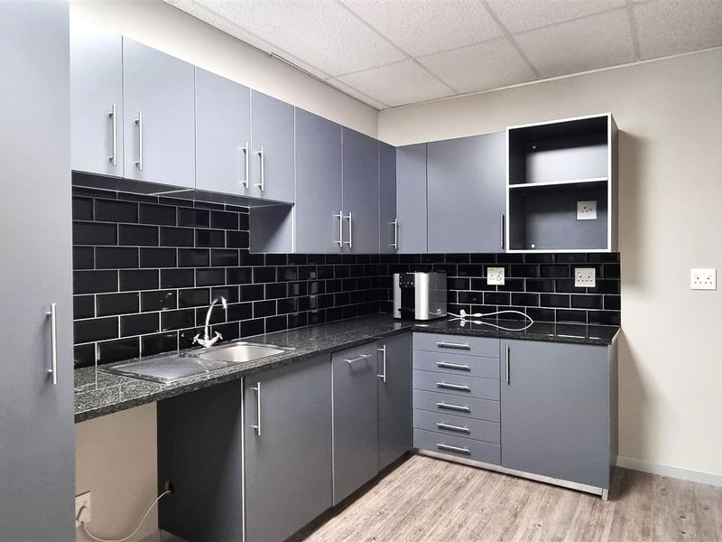 Stunning Office Space for Sale in Peter Place - Photo 4
