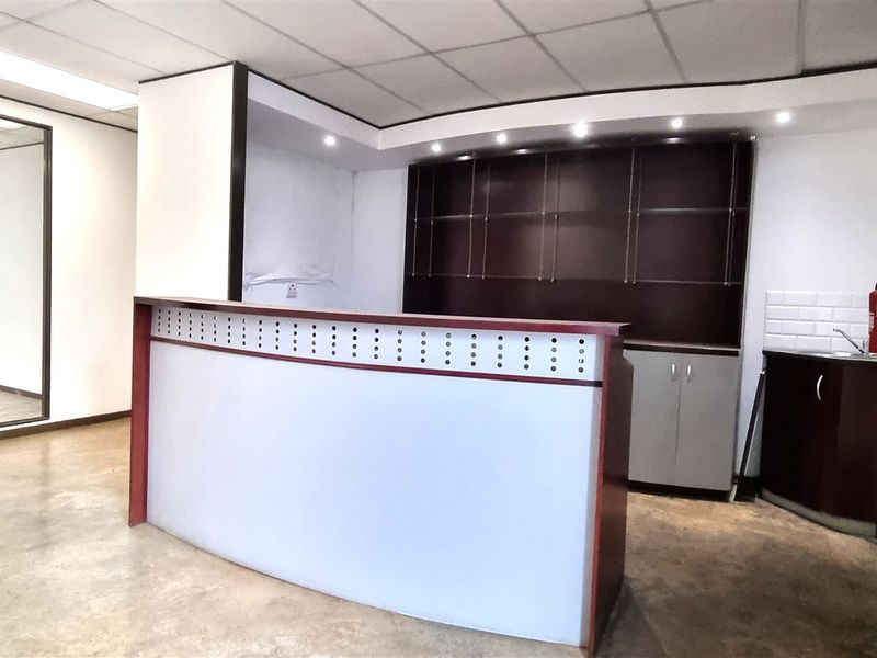 Freestanding building to let in Peter Place - Photo 6