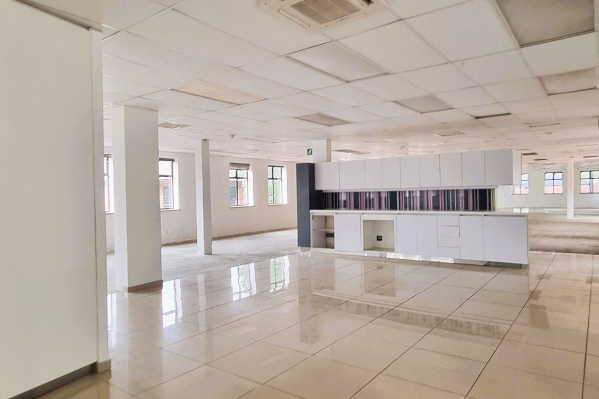 Freestanding building to let in Peter Place - Photo 3