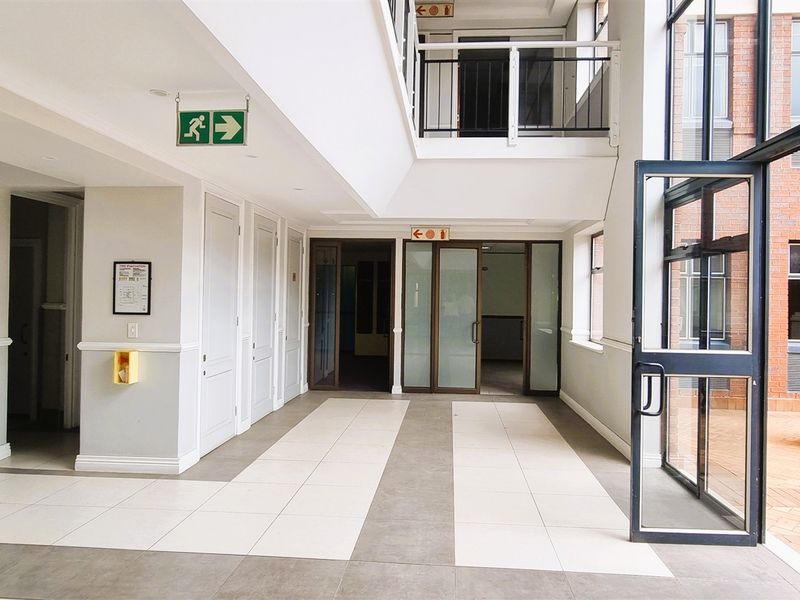 Freestanding building to let in Peter Place - Photo 2