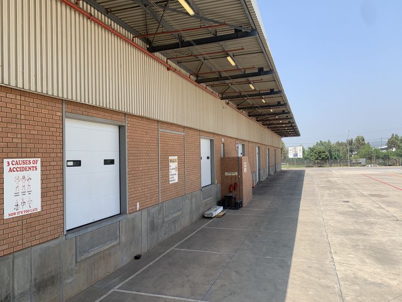 Warehouse to let In Gosforth Park - Photo 3