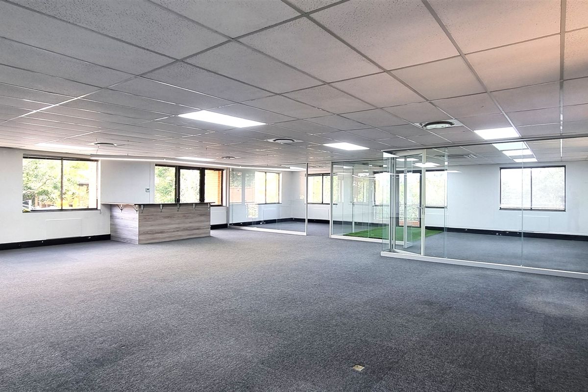 Office space to let in Fairways Office Park - Photo 4