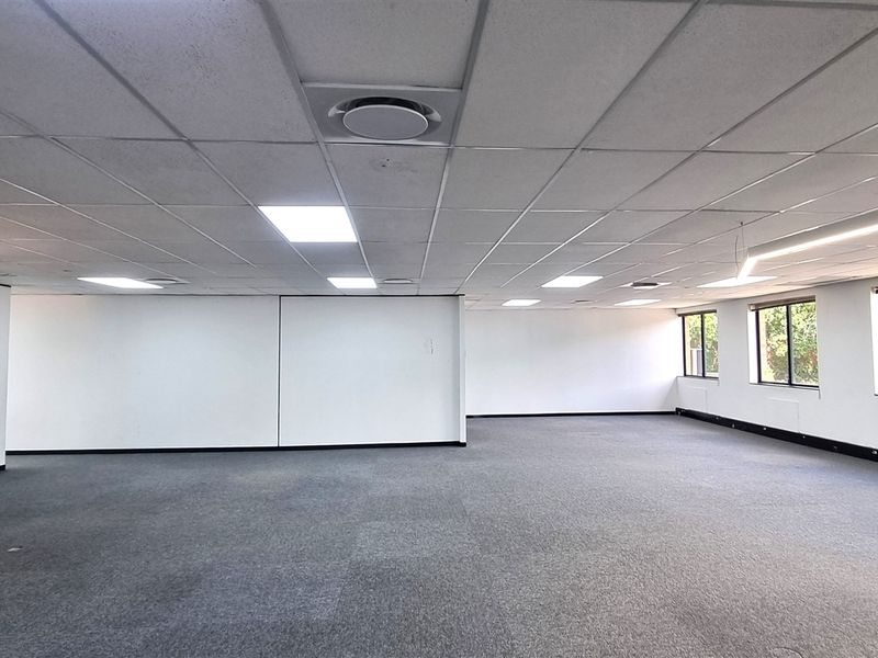 Office space to let in Fairways Office Park - Photo 10
