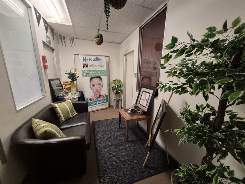 50sqm Office to let in Rosebank - Photo 4