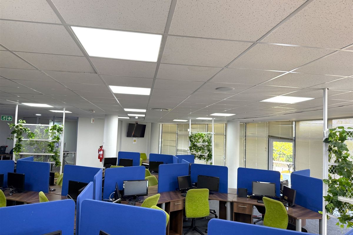 1810sqm office space for sub-lease in Holwood Park, Umhlanga - Photo 3