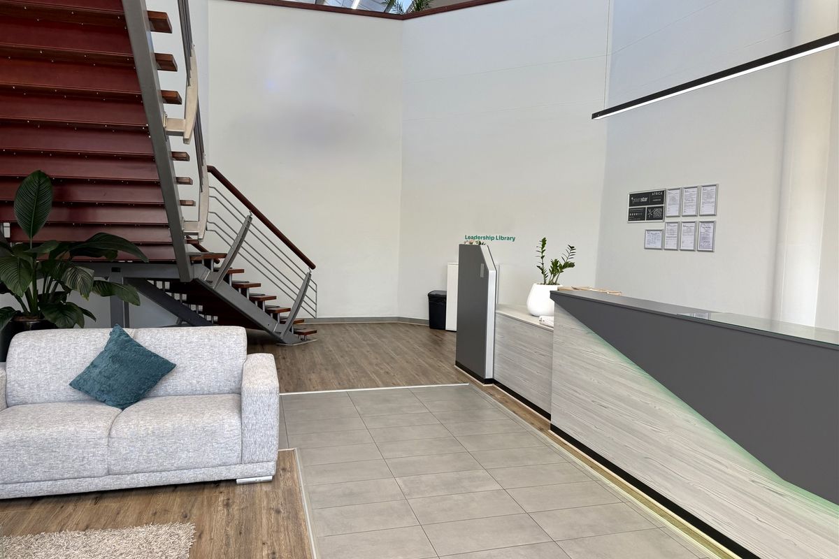 1810sqm office space for sub-lease in Holwood Park, Umhlanga - Photo 4