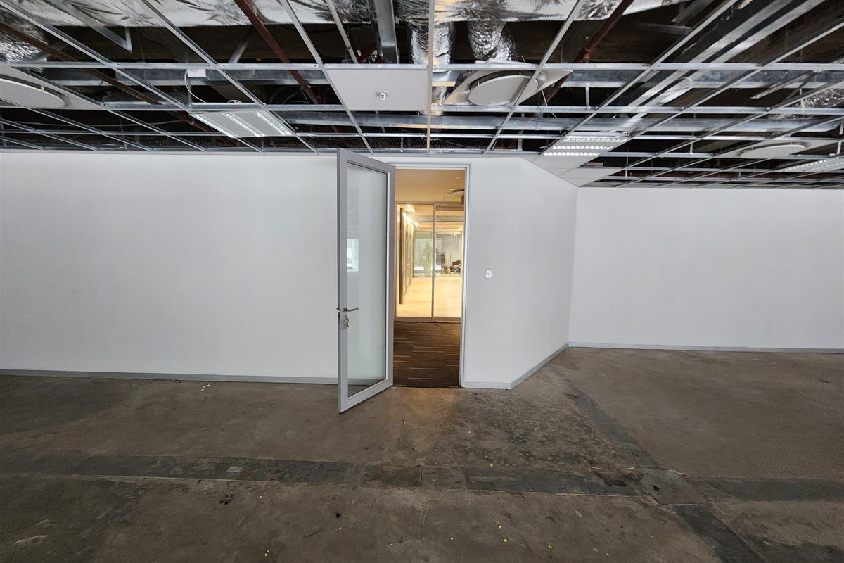 357.29sqm Offices to let in Sandton - Photo 3