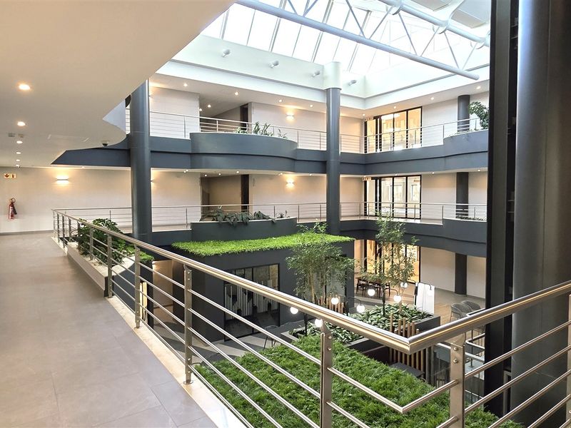 Office space to let in Kelvin Drive - Photo 4