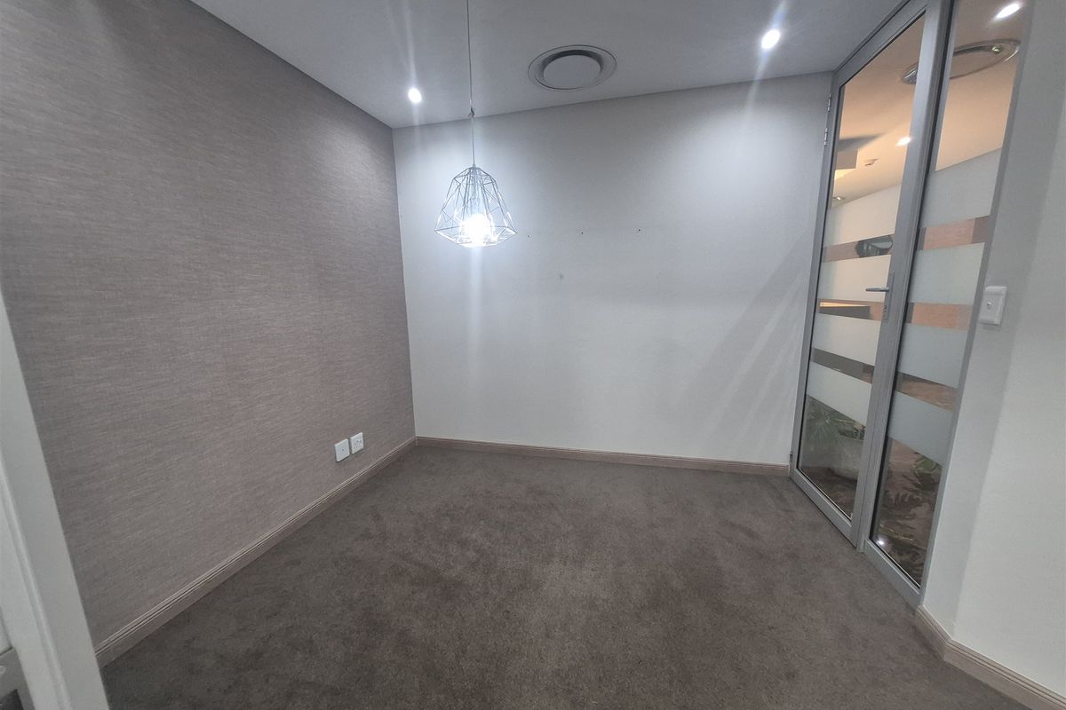 139,4m2 Offices to let in Melorse Estate - Photo 5
