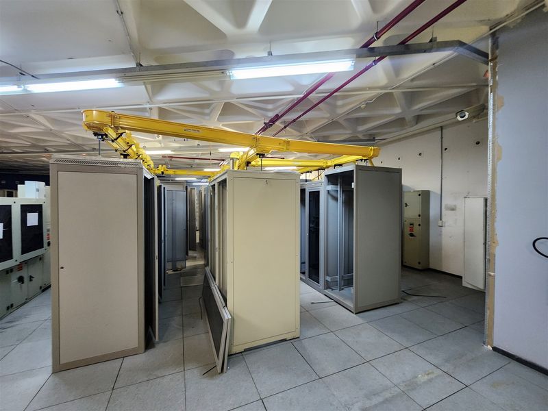 2 683.50sqm Data Centre Offices to let in Sandown, Sandton - Photo 8