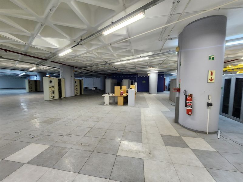 2 683.50sqm Data Centre Offices to let in Sandown, Sandton - Photo 5