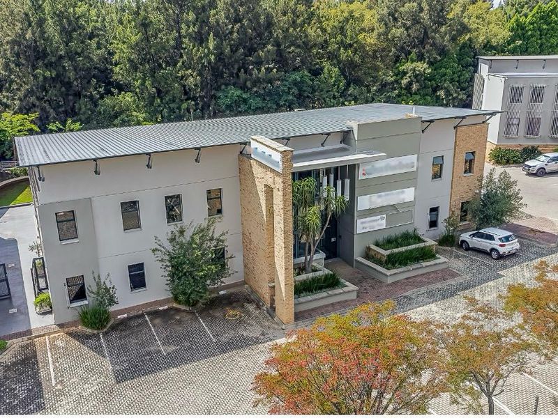 Libertas Office Park: A-Grade Fully Furnished Office Space in Equestria - Photo 3