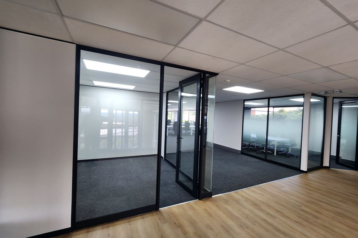451sqm Office space to let in Sandown, Sandton - Photo 4