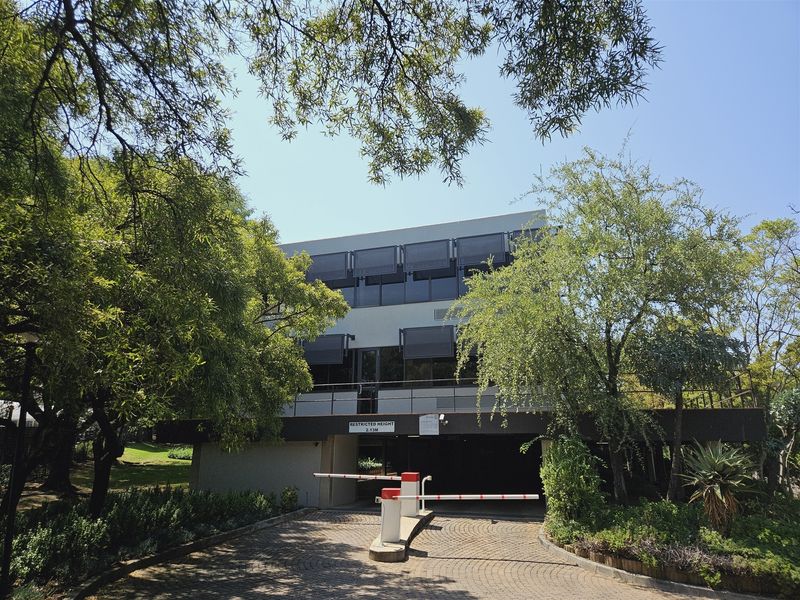 Office space to let in The Woodlands Office Park - Photo 9