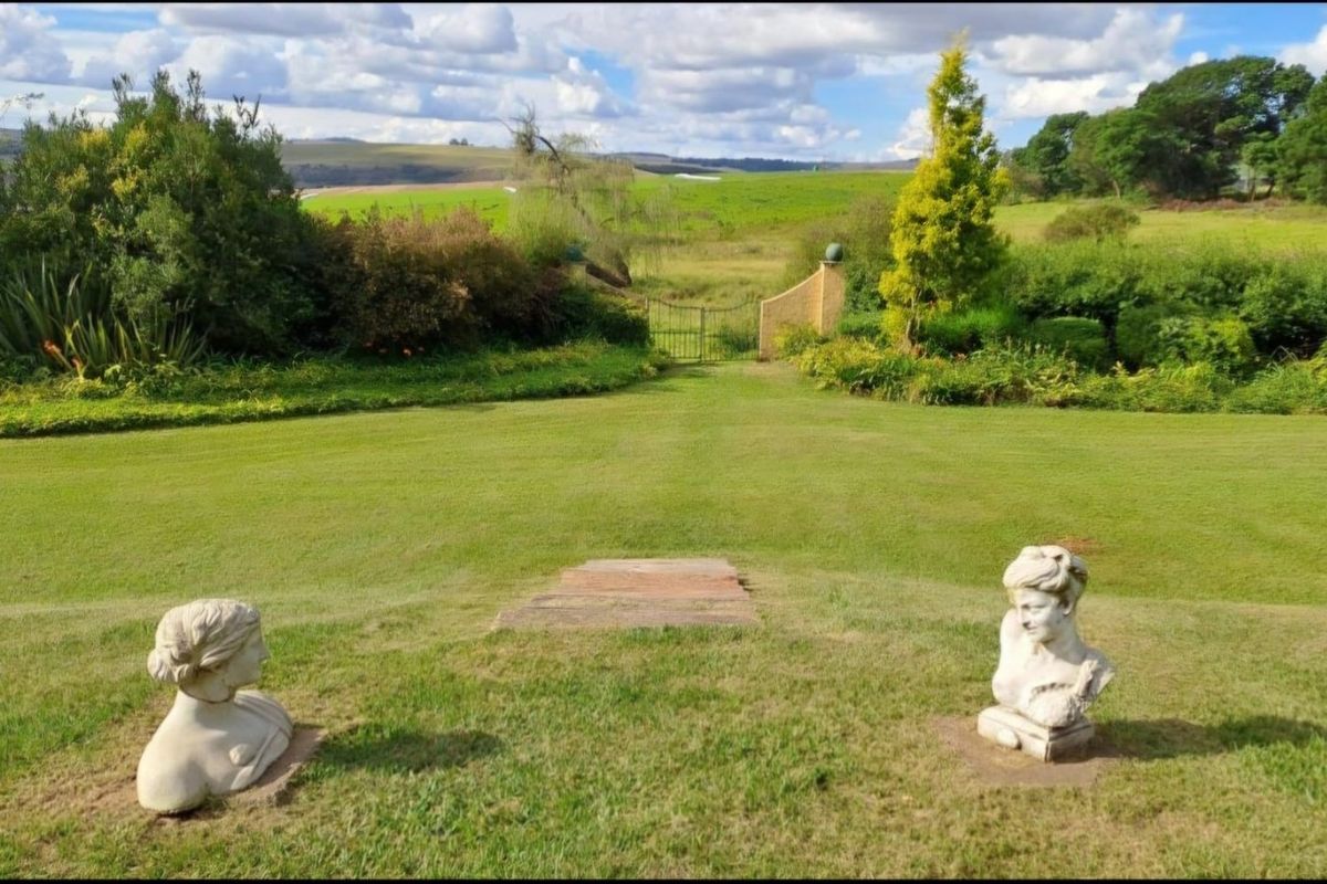 MIDLANDS SMALLHOLDING - 5 ha - Large family home was formerly a Guest house / Restuarant. - Photo 4