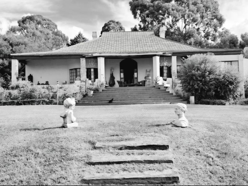 MIDLANDS SMALLHOLDING - 5 ha - Large family home was formerly a Guest house / Restuarant. - Photo 1