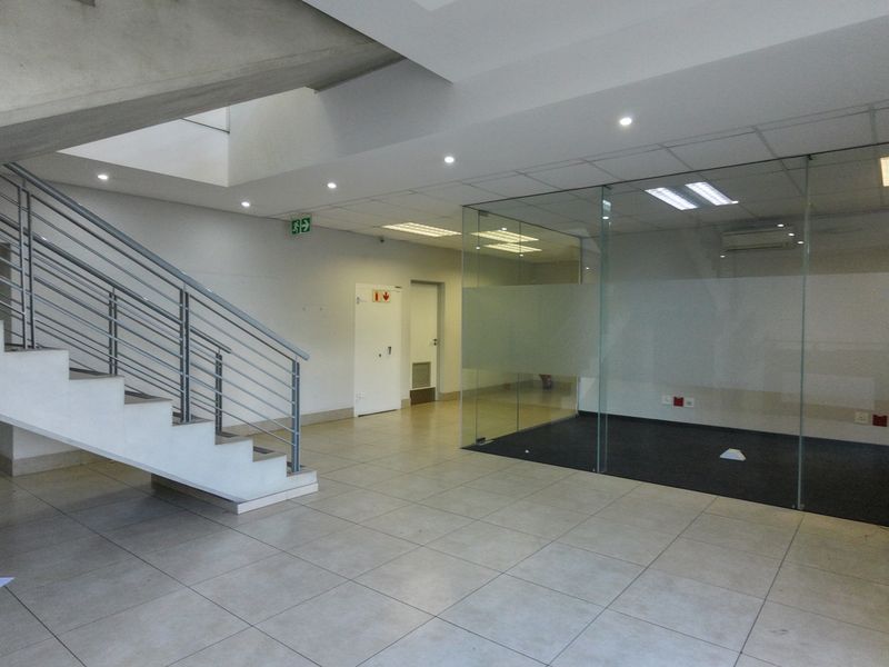 Warehouse to let in Longmeadow - Photo 4
