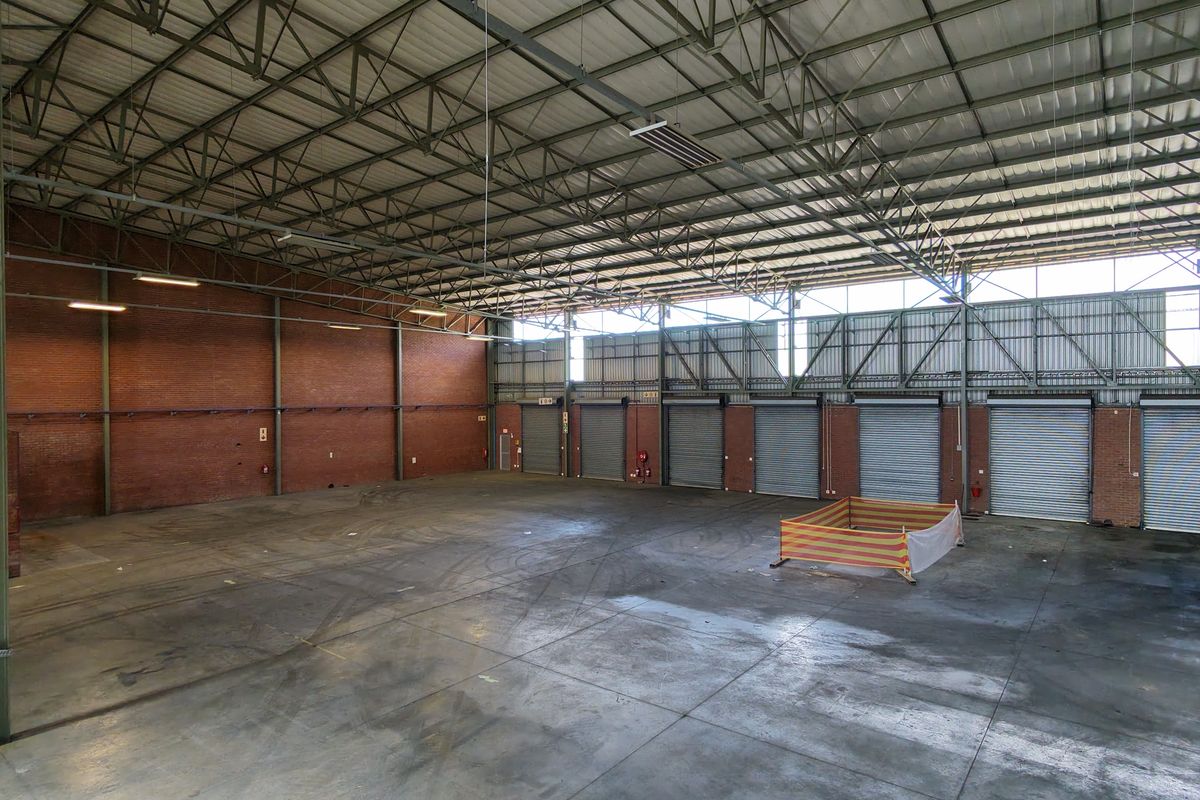 Warehouse to let in Longmeadow - Photo 5