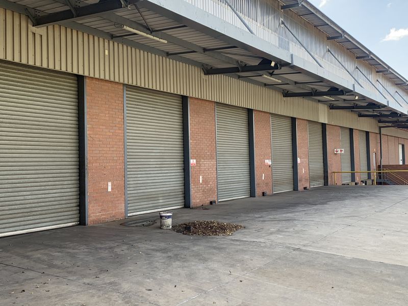 Warehouse to let in Longmeadow - Photo 3