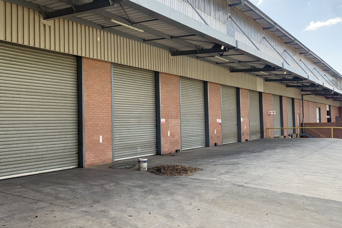 Warehouse to let in Longmeadow - Photo 3