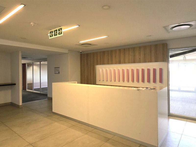 Office space to let in Woodmead - Photo 4