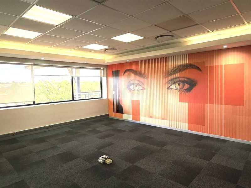 Office space to let in Woodmead - Photo 5