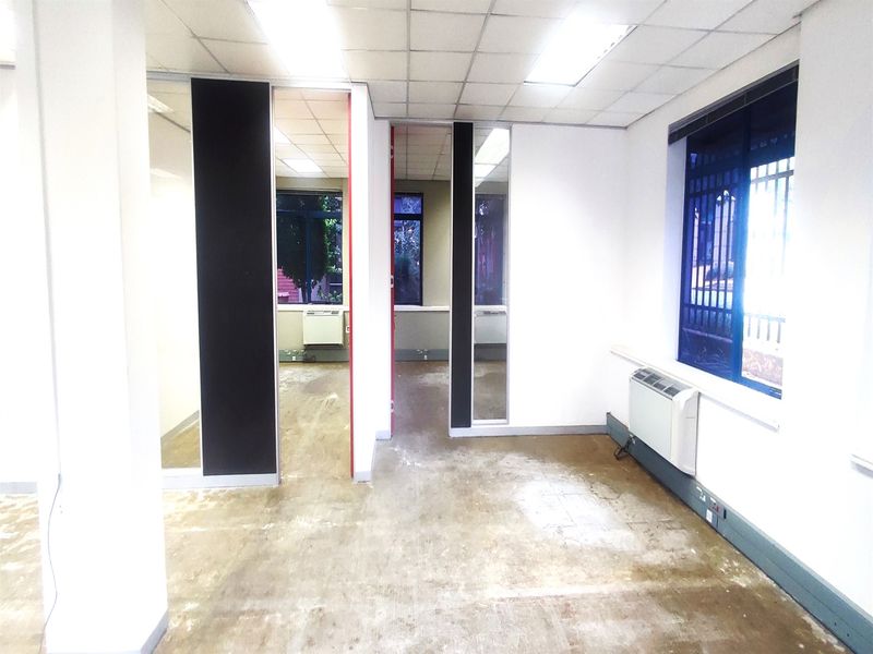 209.64sqm Office to let in Rosebank - Photo 7