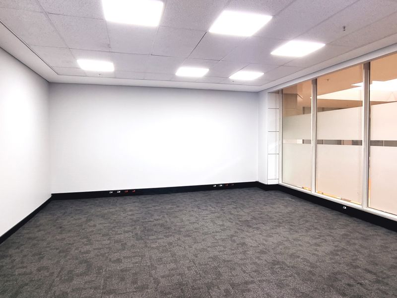 Offices to let in Rivonia - Photo 4