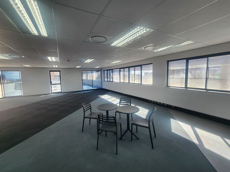 291.14sqm Offices to lo let Sandton - Photo 7