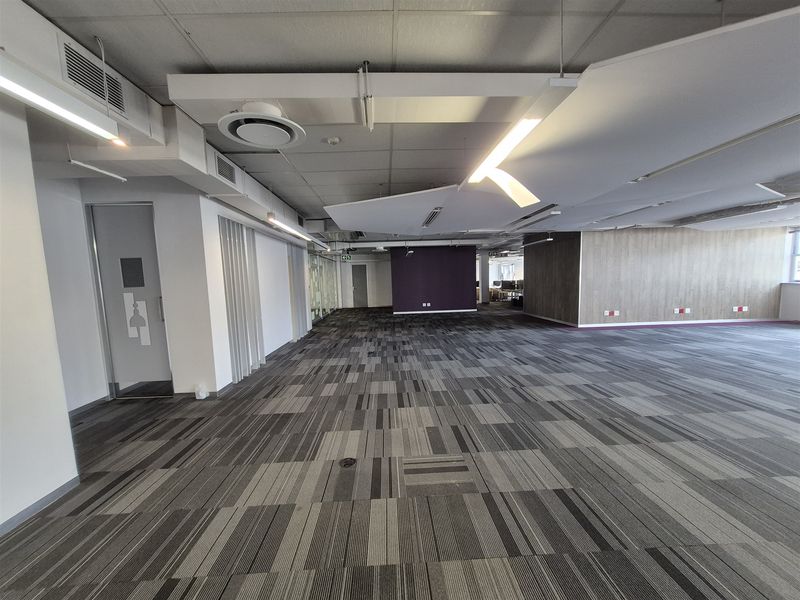 1182.5sqm Offices to let in Illovo - Photo 8