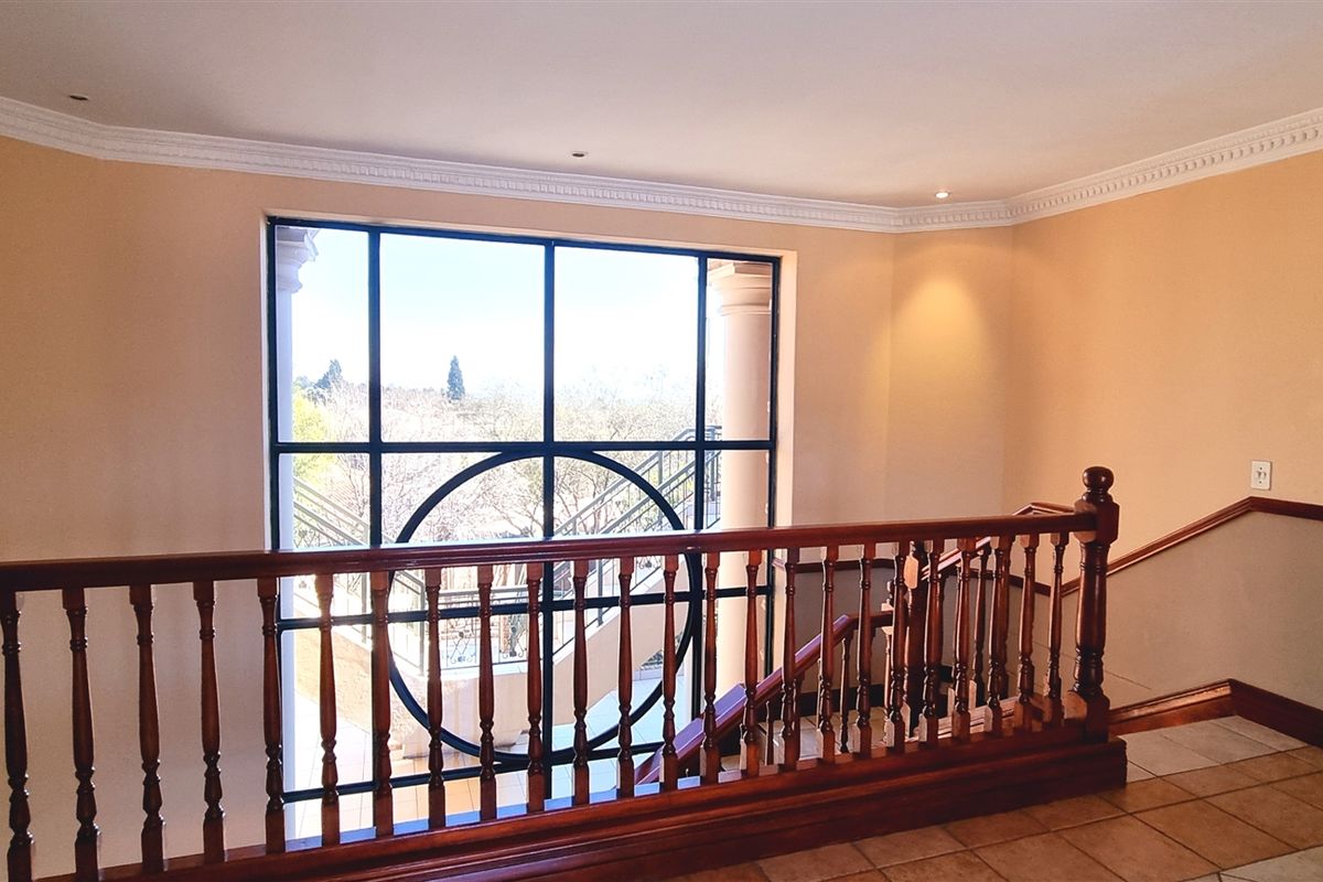 Office space to let in La Rocca Office Park - Photo 2