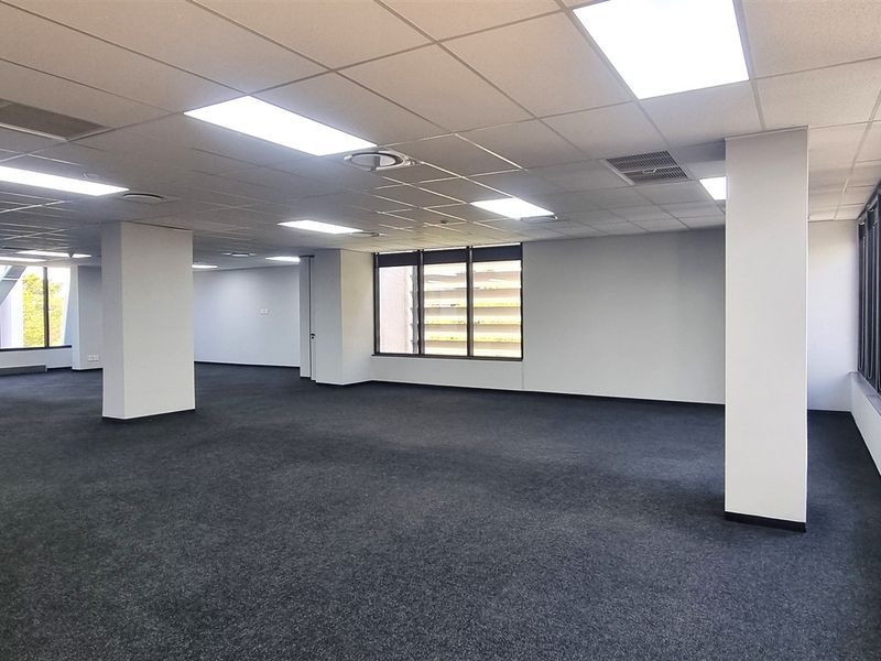 Office space to let in 2929 on Nicol - Photo 7