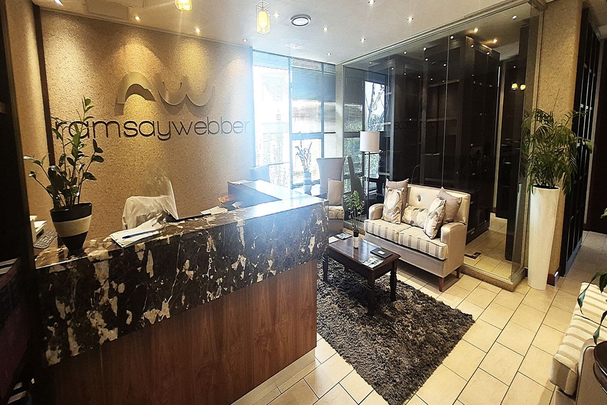 618sqm Office to Let in Illovo - Photo 5