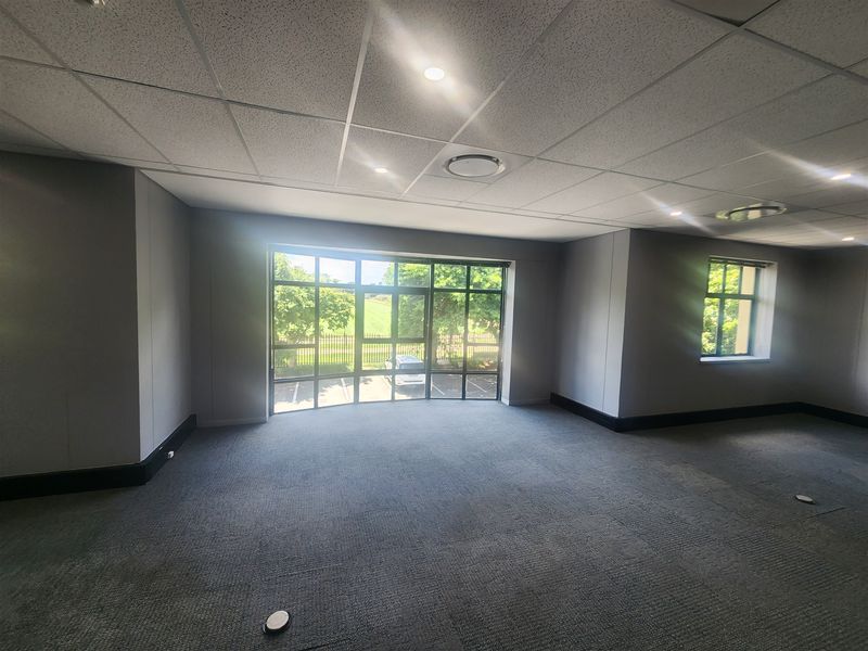 473.92sqm Offices to let in Wierda Valley, Sandton - Photo 7