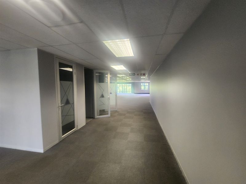 473.92sqm Offices to let in Wierda Valley, Sandton - Photo 6