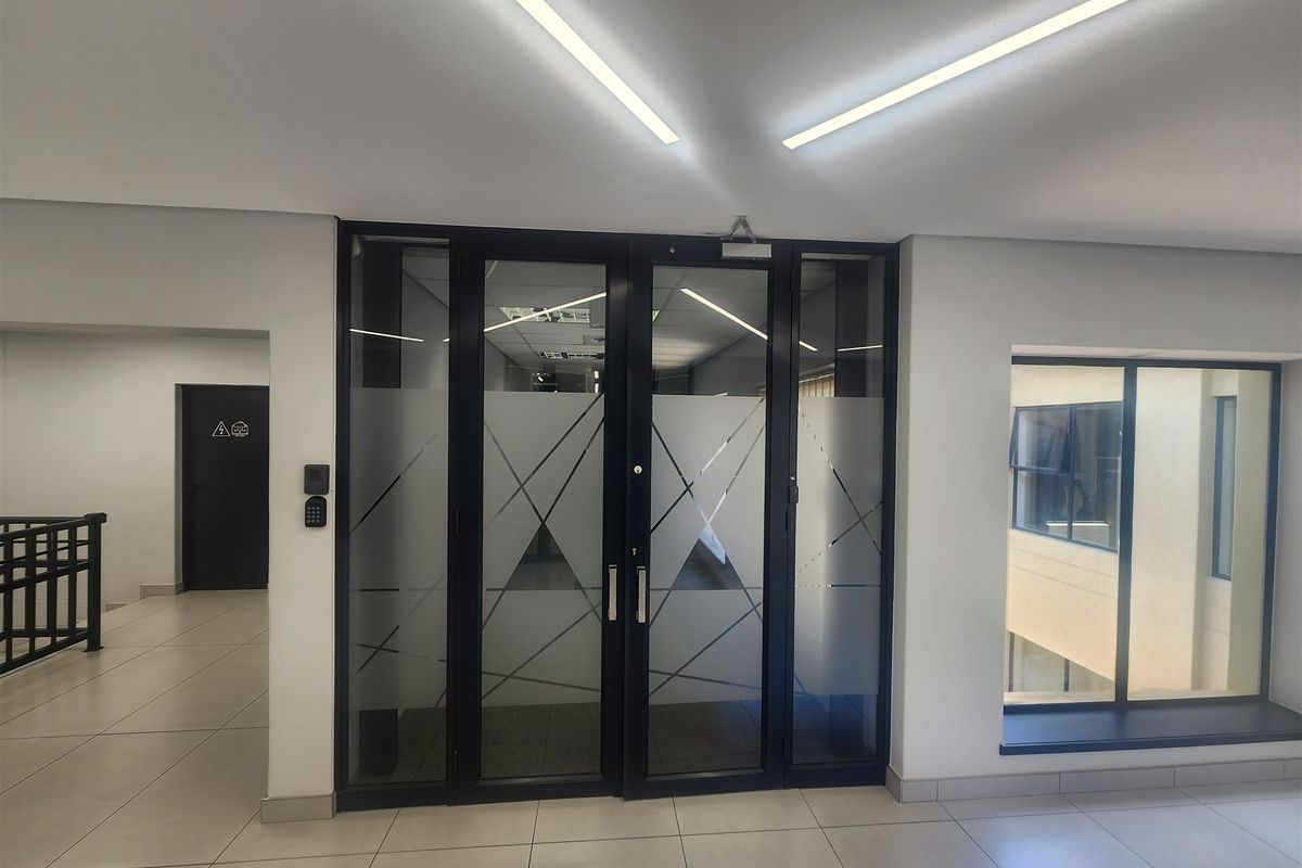 473.92sqm Offices to let in Wierda Valley, Sandton - Photo 2
