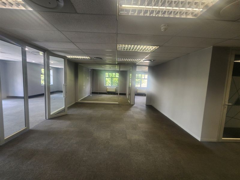 473.92sqm Offices to let in Wierda Valley, Sandton - Photo 5