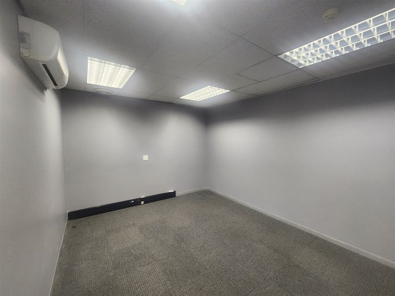 473.92sqm Offices to let in Wierda Valley, Sandton - Photo 3