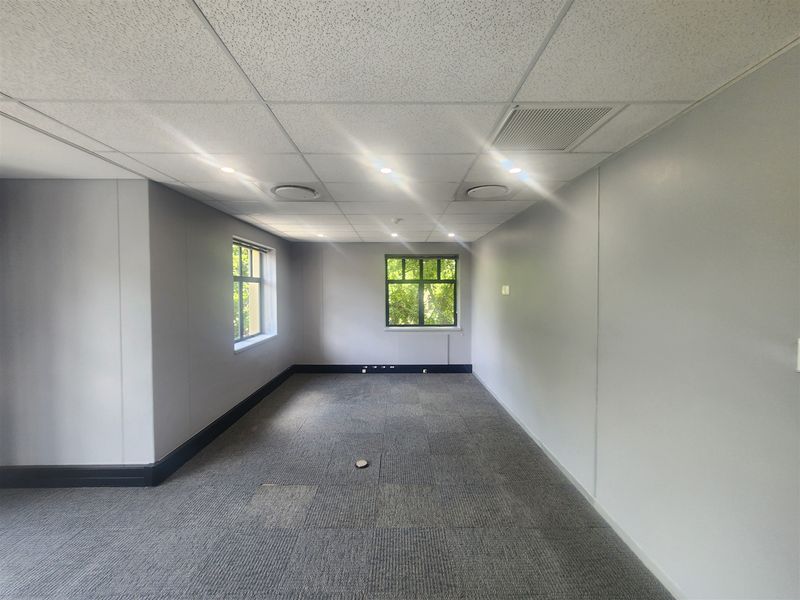 473.92sqm Offices to let in Wierda Valley, Sandton - Photo 8