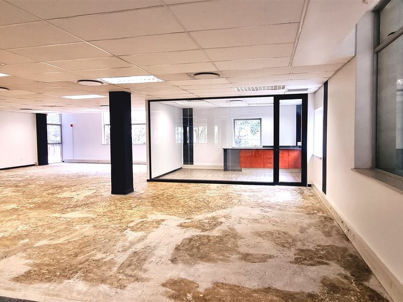 Office space to let in Bally Oaks Office Park - Photo 6