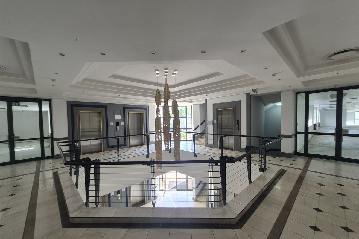 1574sqm Offices to let in Illovo, Sandton - Photo 2